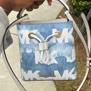 Michael Kors Suri Mini Bucket Bag
